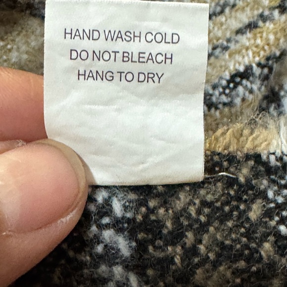 GANZ Black and Tan Plaid Women's Poncho - Picture 6 of 6